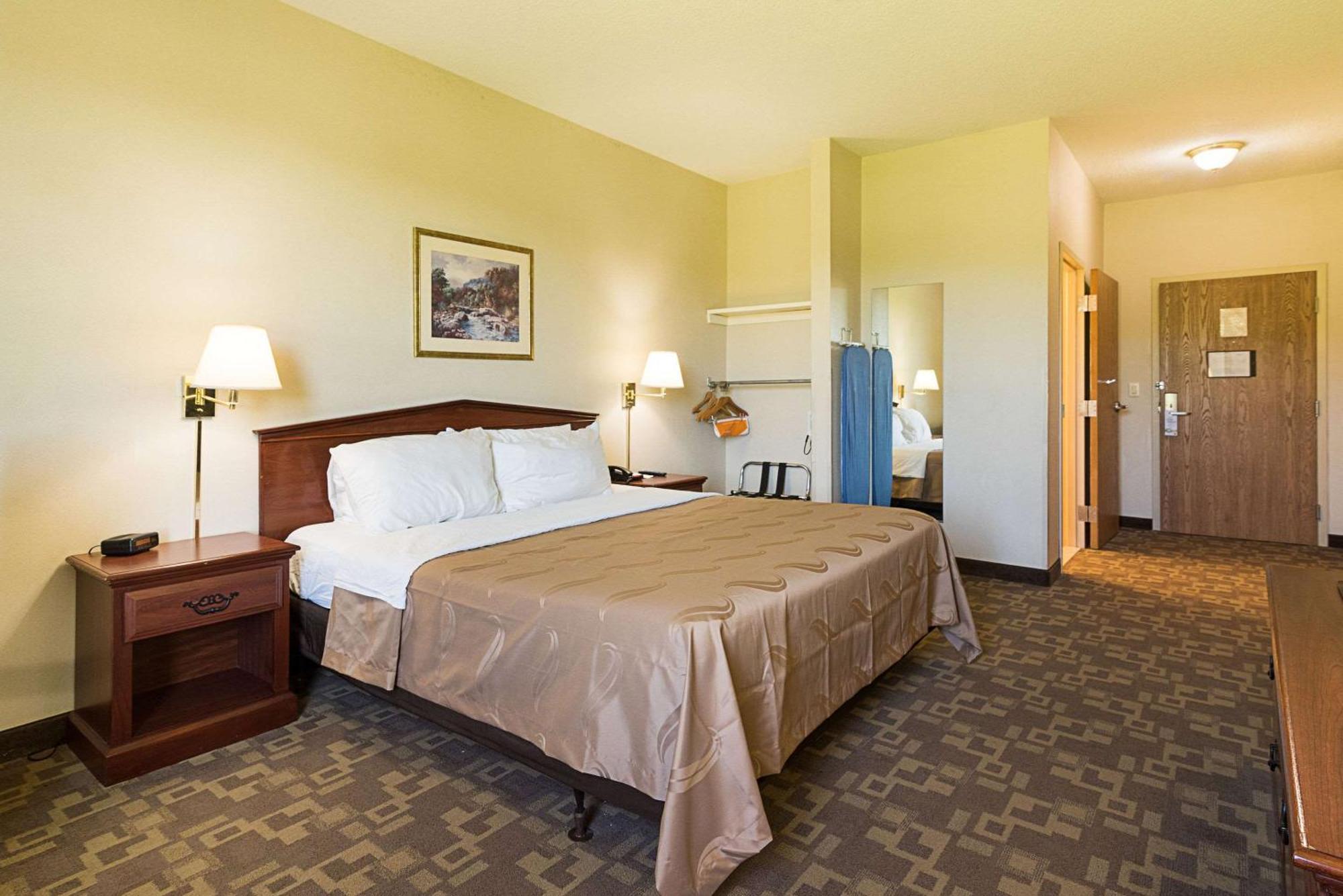 Quality Inn & Suites Schoharie Near Howe Caverns Dış mekan fotoğraf