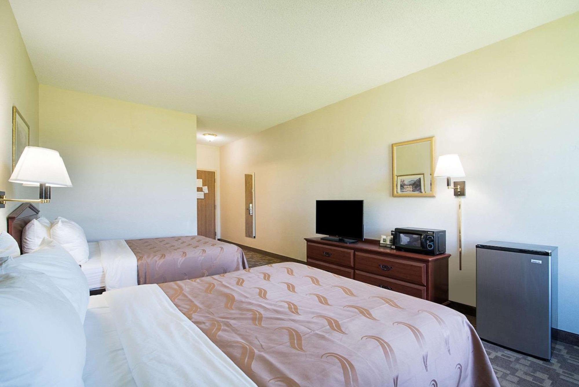 Quality Inn & Suites Schoharie Near Howe Caverns Dış mekan fotoğraf